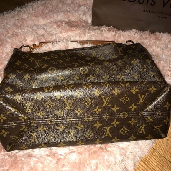 Authentic Louis Vuitton Sully Monogram - Picture 3 of 7
